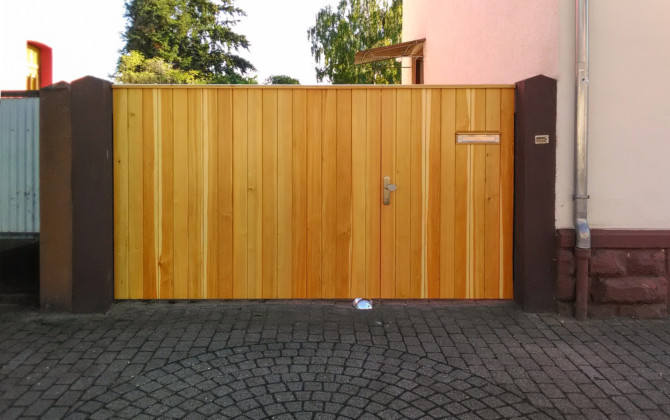 Aus alt mach neu - Holzhoftore, Einfahrtstore aus Holz nach Maß- Raum Mannheim, Heidelberg